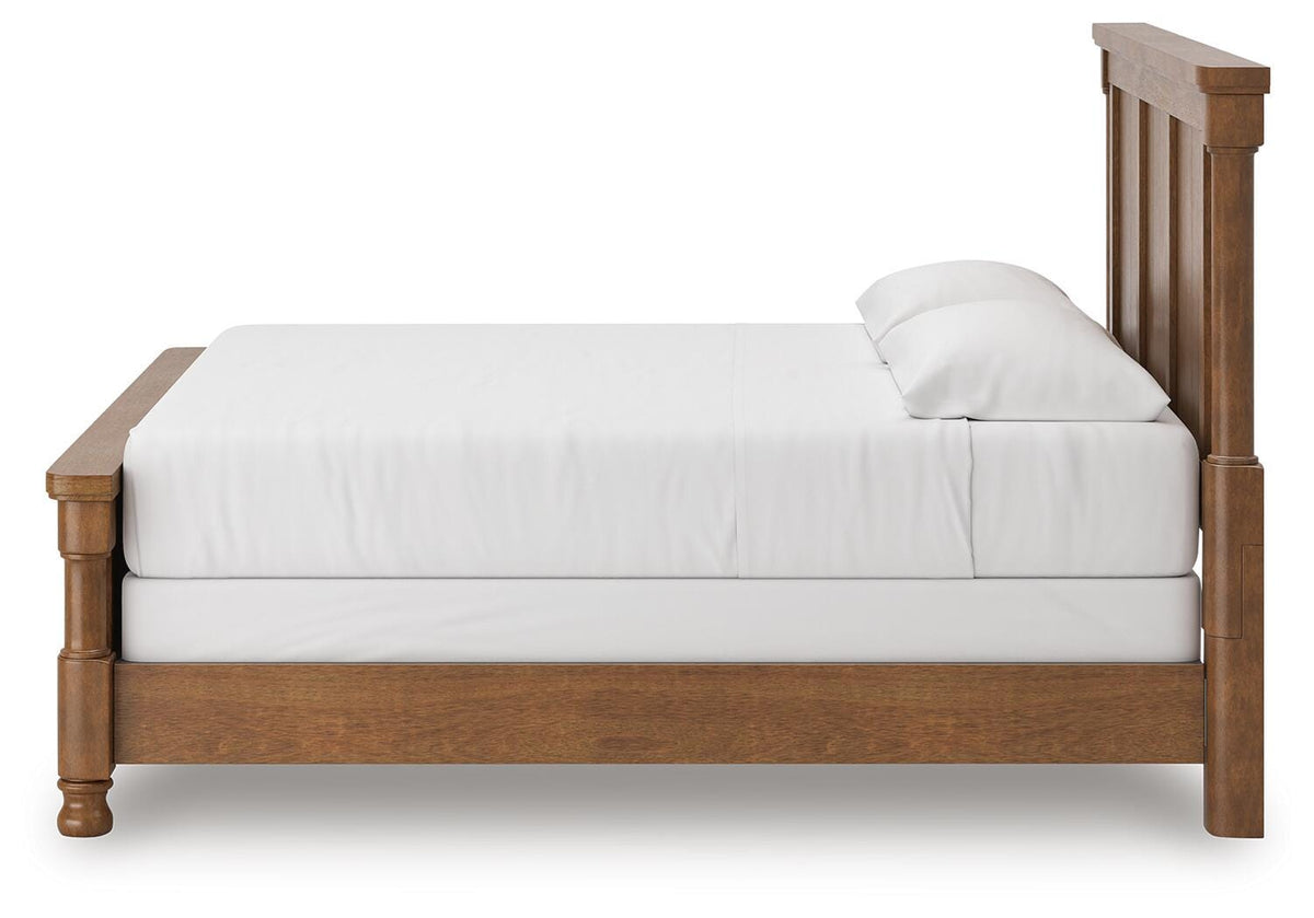 Rowlenstown King Poster Bed, Dresser and 2 Nightstands