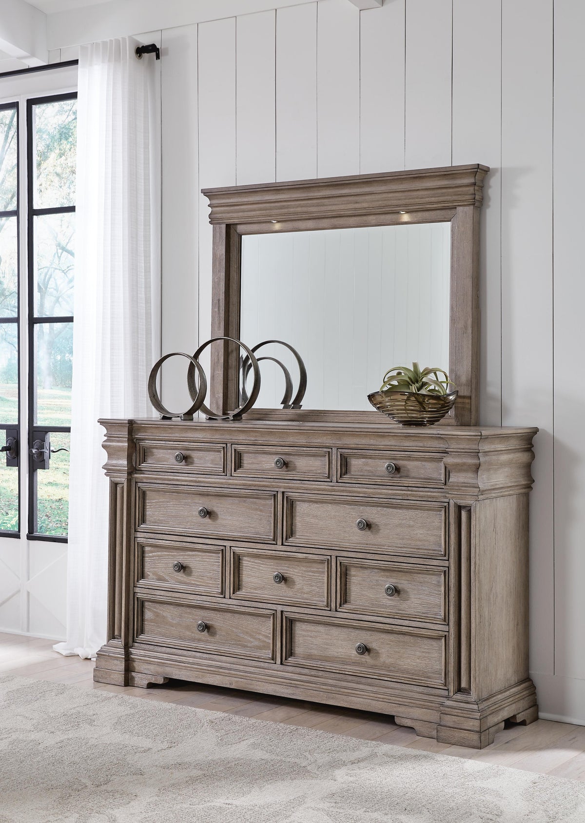 Blairhurst Queen Panel Bed, Dresser, Mirror and 2 Nightstands