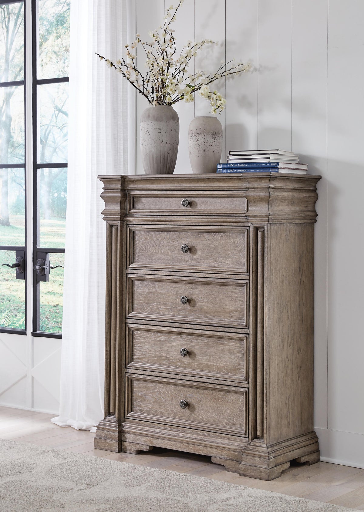 Blairhurst King Panel Bed, Dresser, Chest and 2  Nightstands