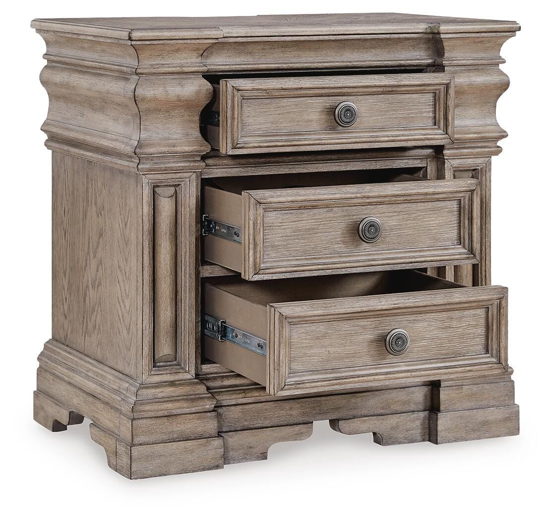 Blairhurst King Panel Bed, Dresser, Mirror and Nightstand