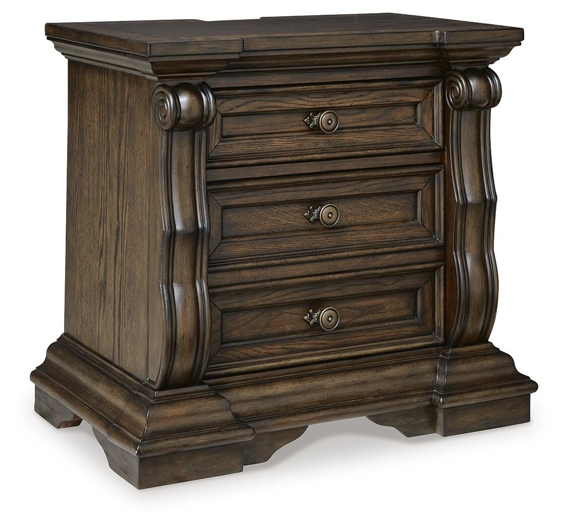 Maylee King Upholstered Panel Bed, Chest and 2 Nightstands