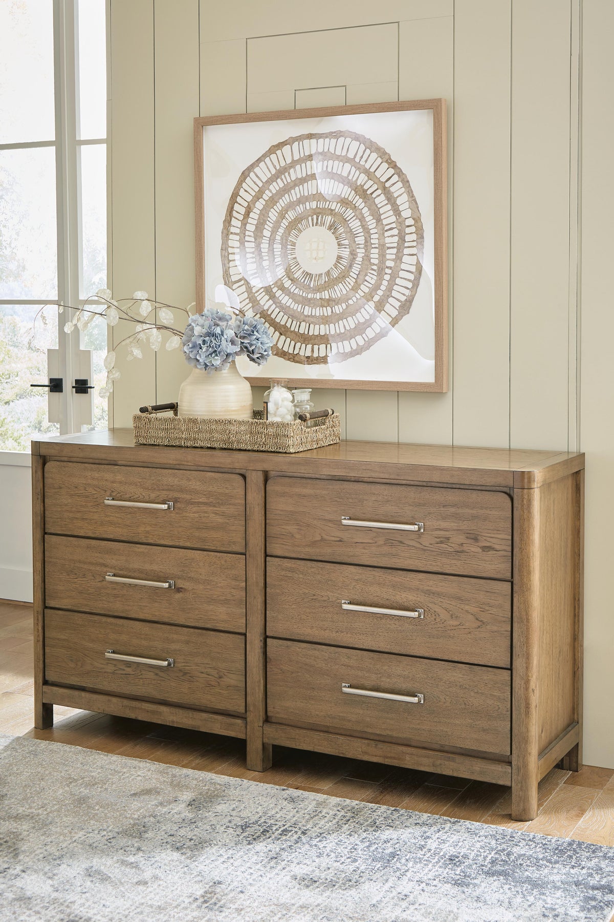 Cabalynn King Upholstered Bed, Dresser and 2 Nightstands