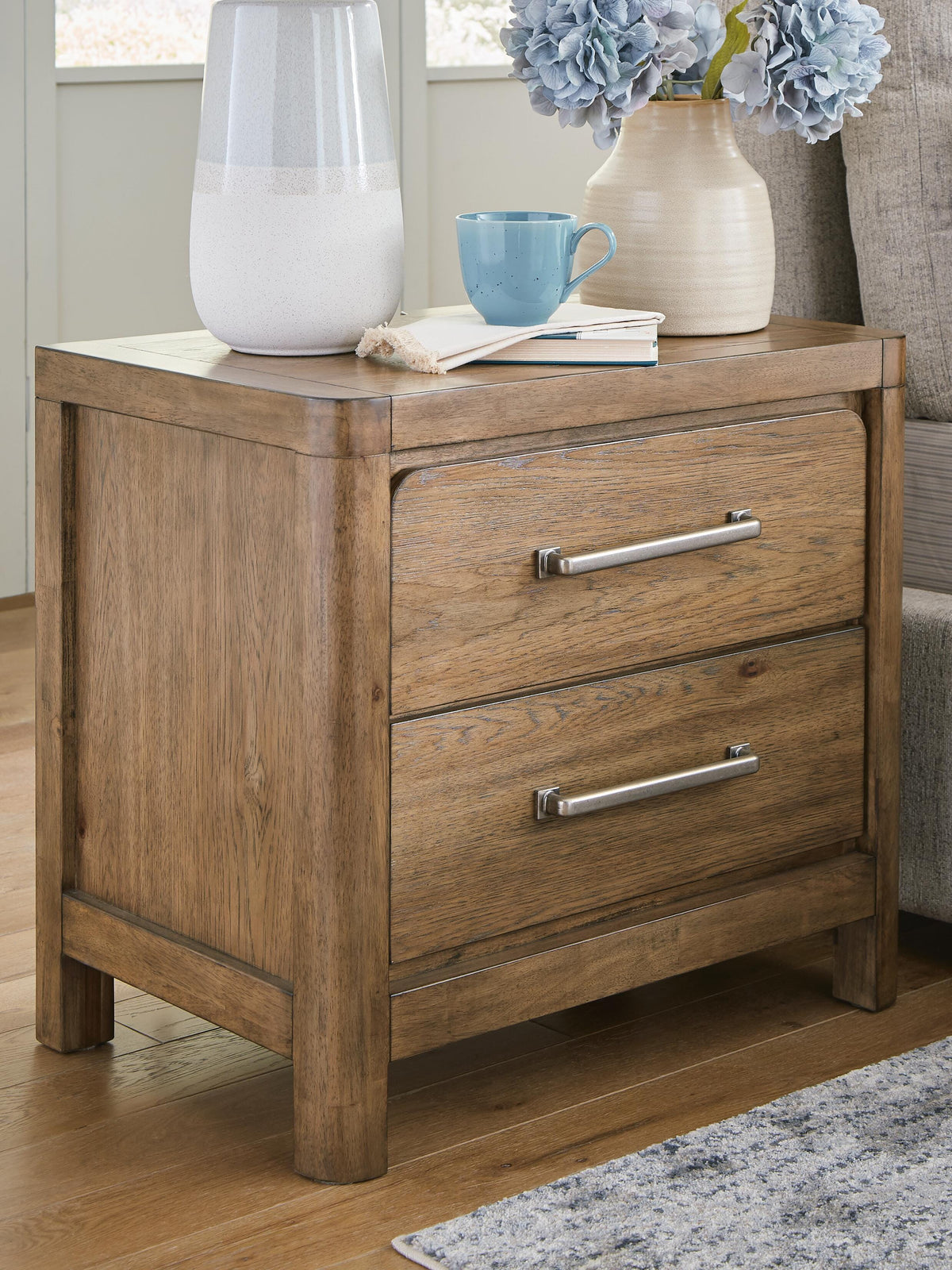 Cabalynn King Upholstered Bed, Dresser, Mirror and Nightstand