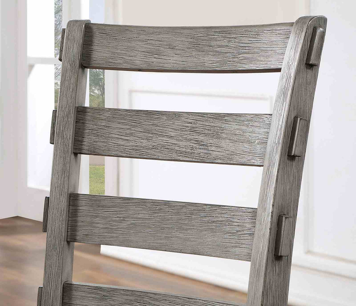 Laquila Chair