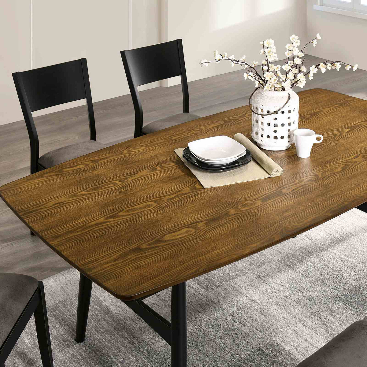 Oberwil Dining Set