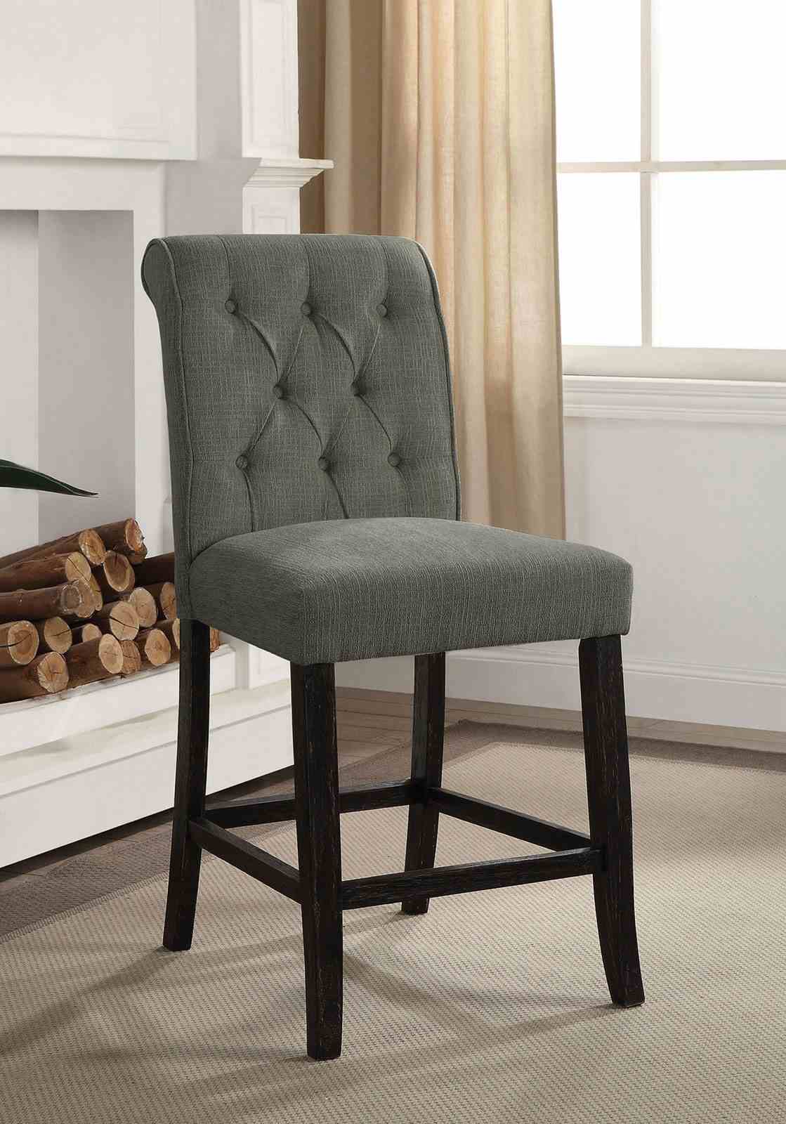 Izzy Chair