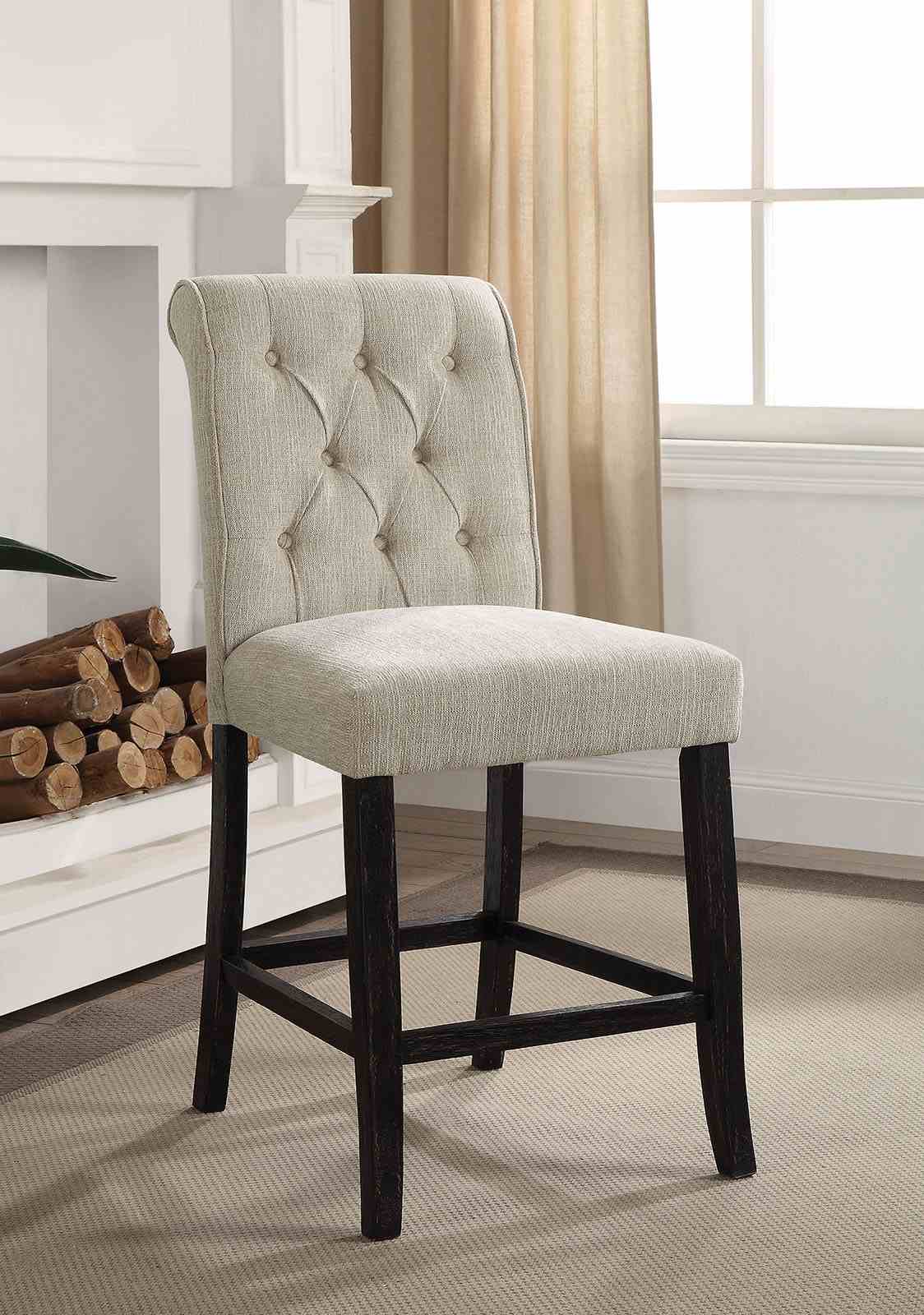 Izzy Chair