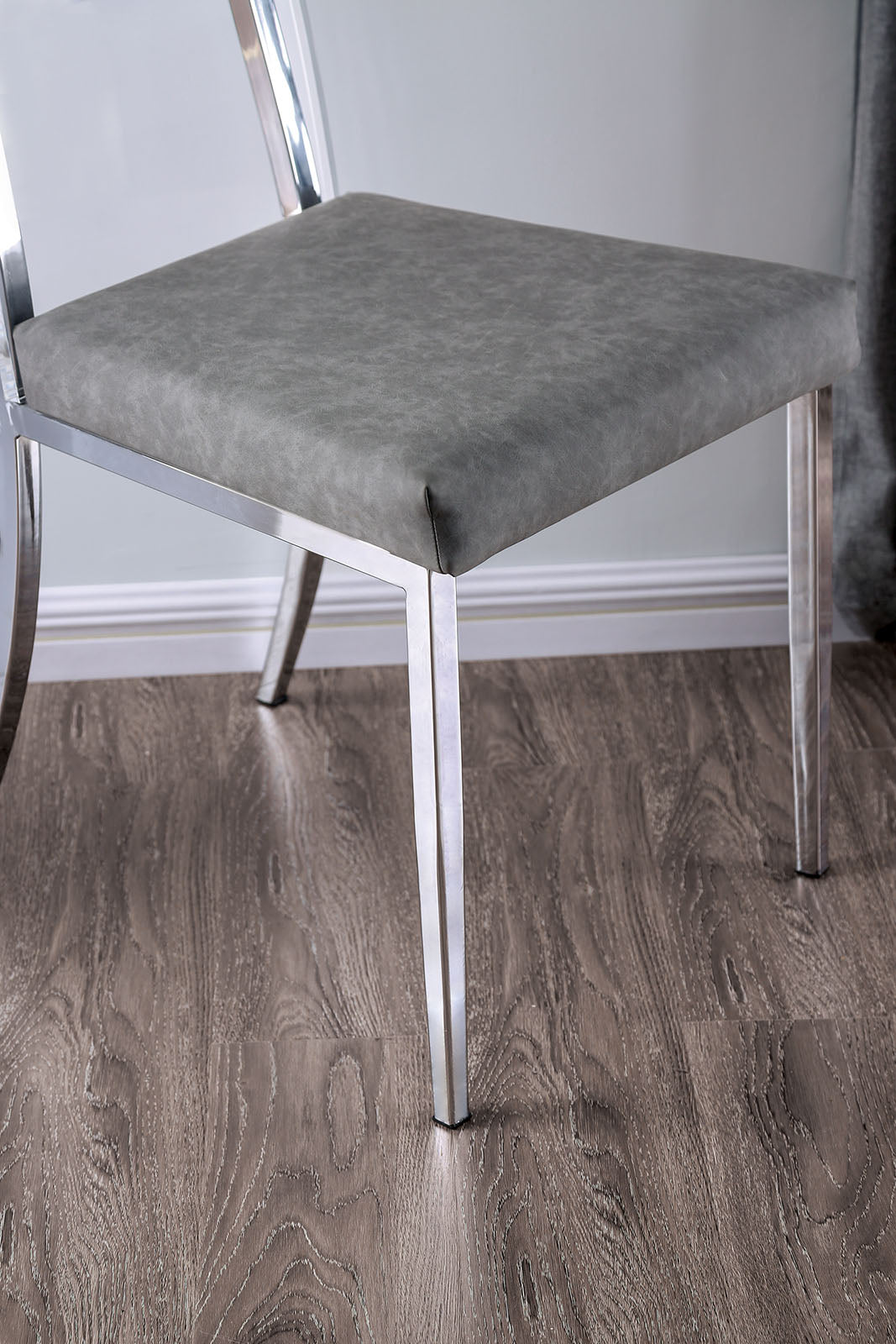 Casper Chair