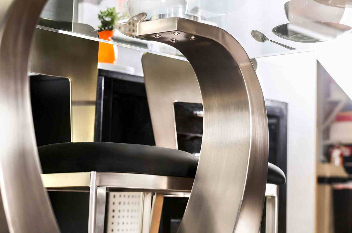 Nova Dining Table