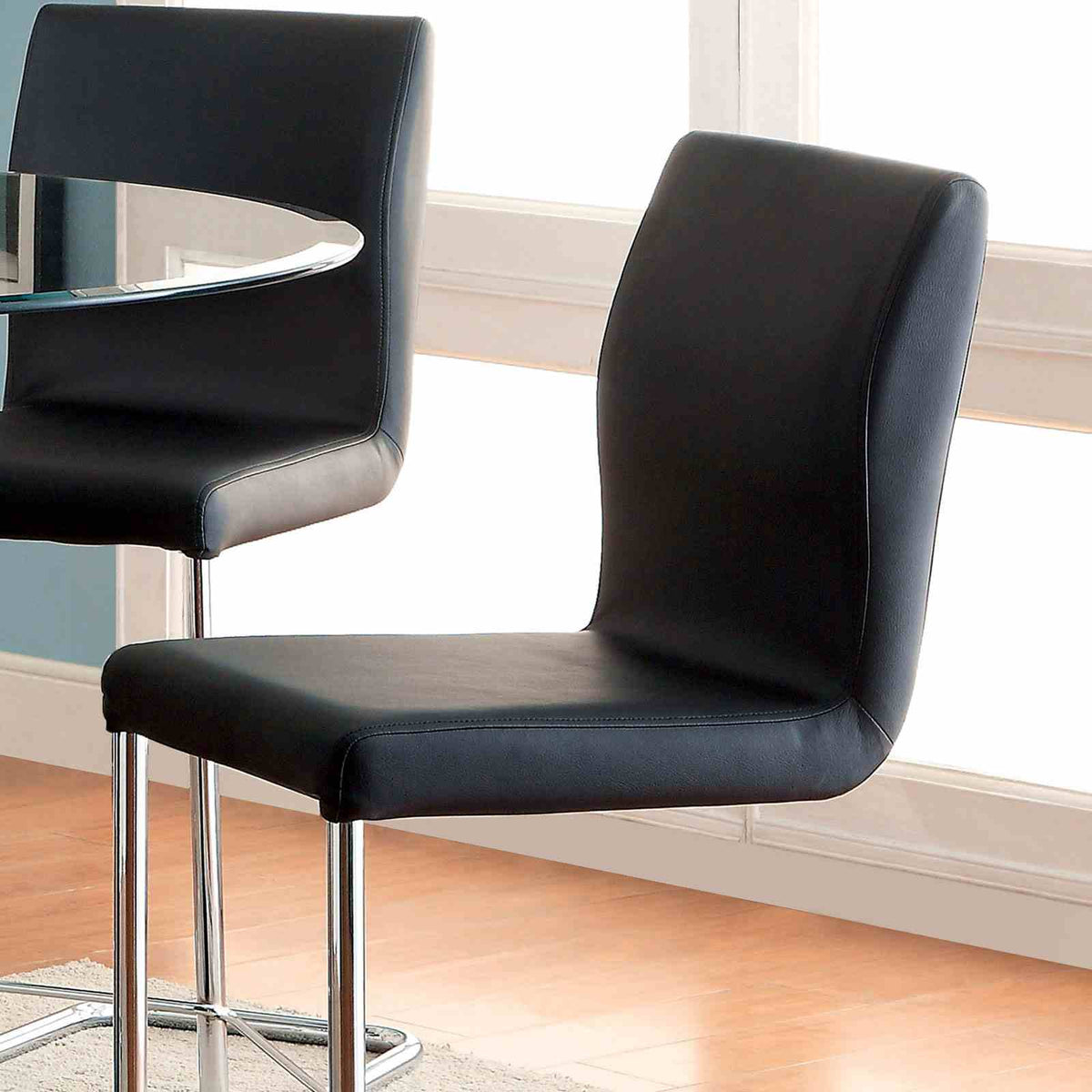 Lodia Ii Dining Set