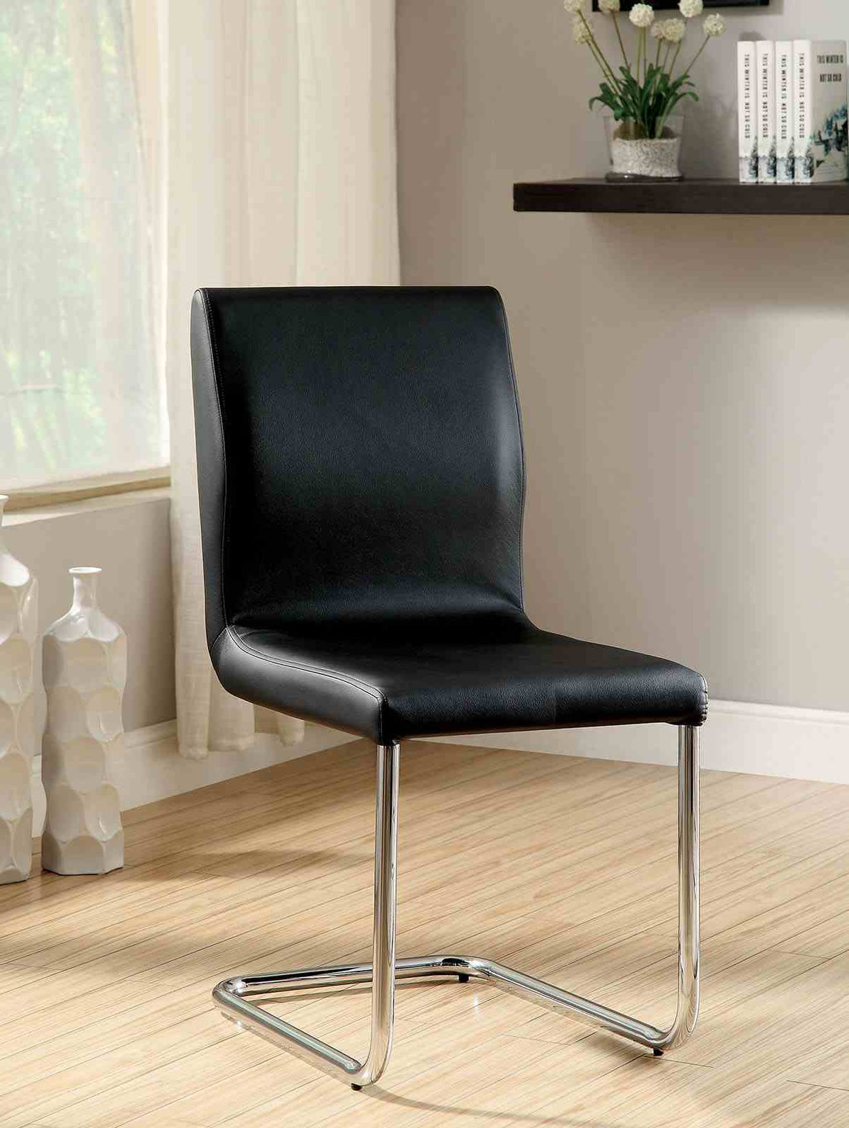Lodia I Dining Set