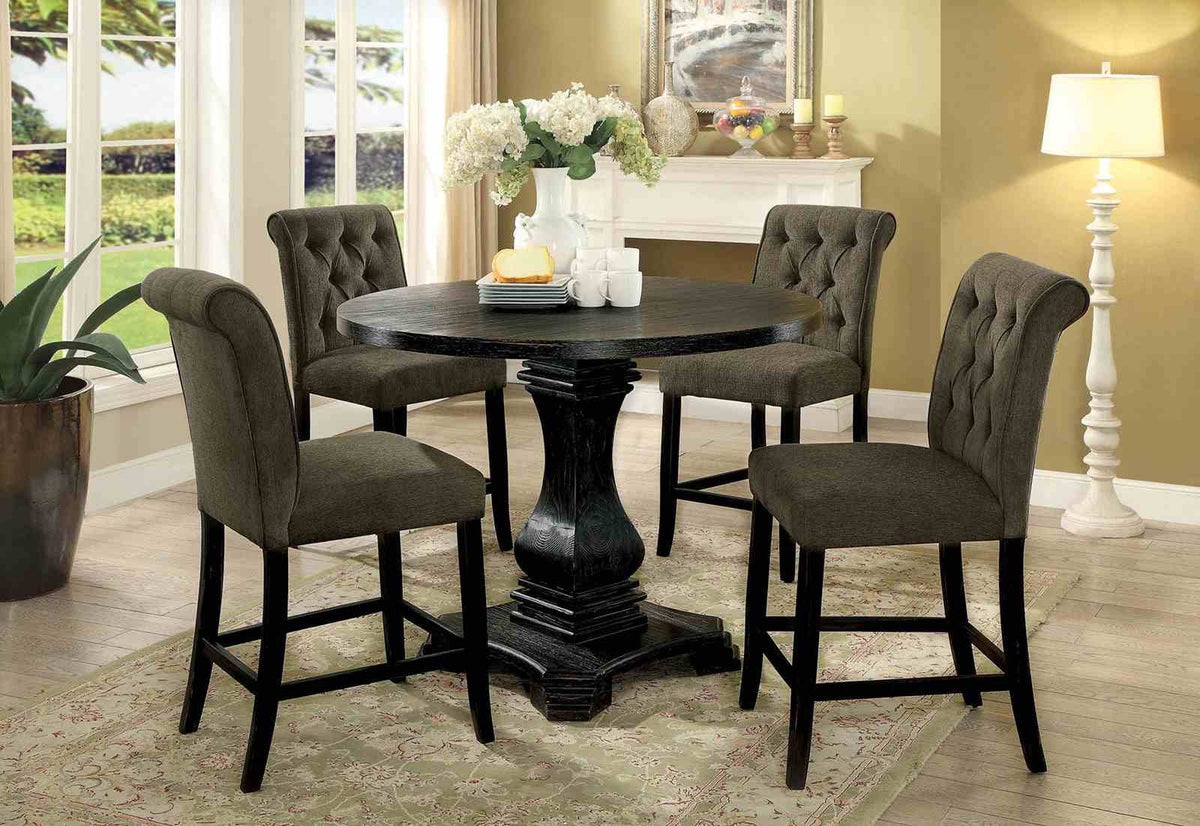 Izzy Chair