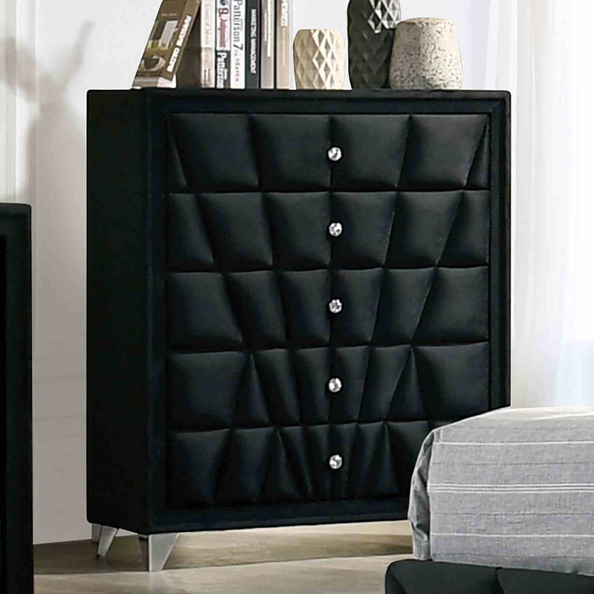 Carissa Chest