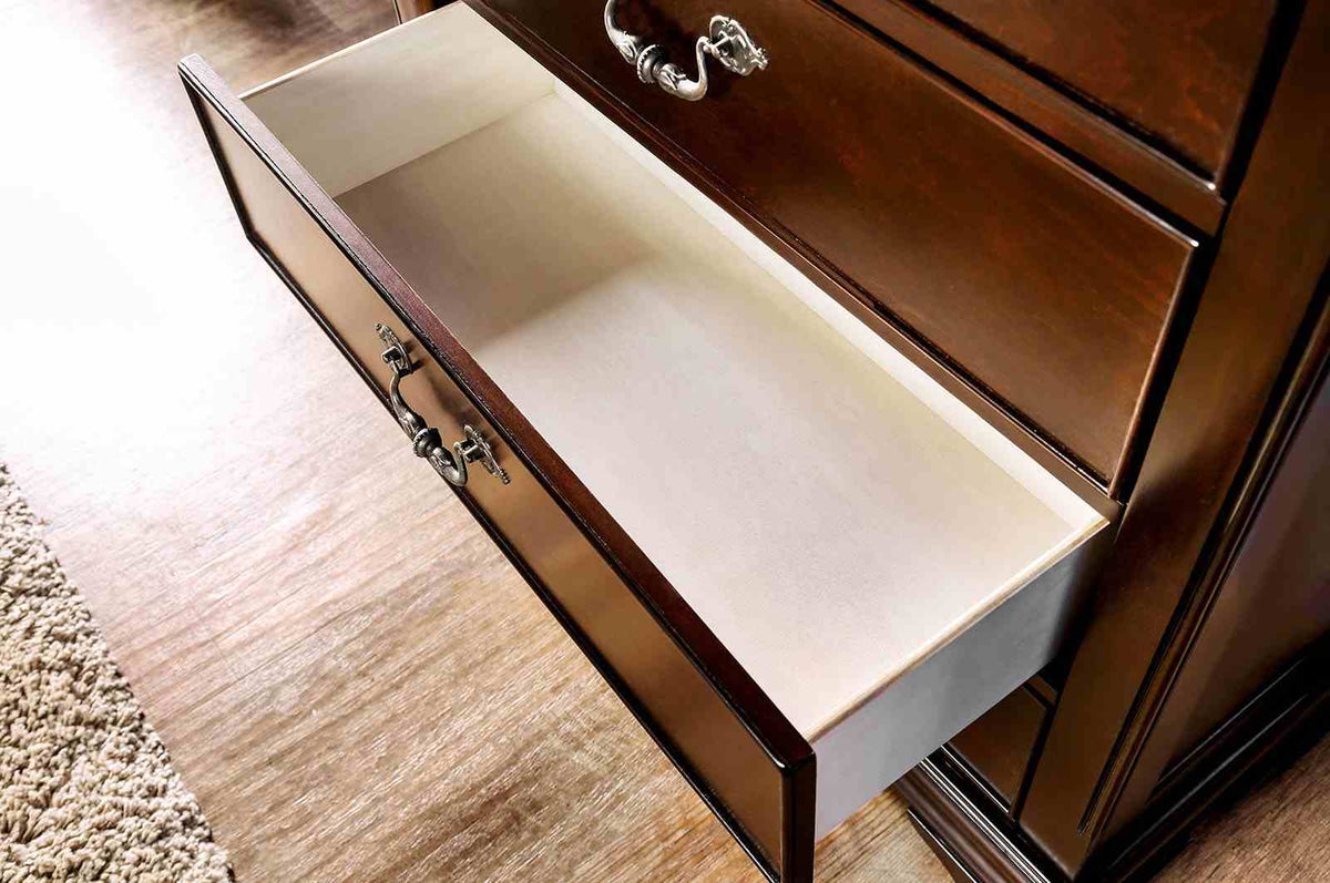 Mandura Chest