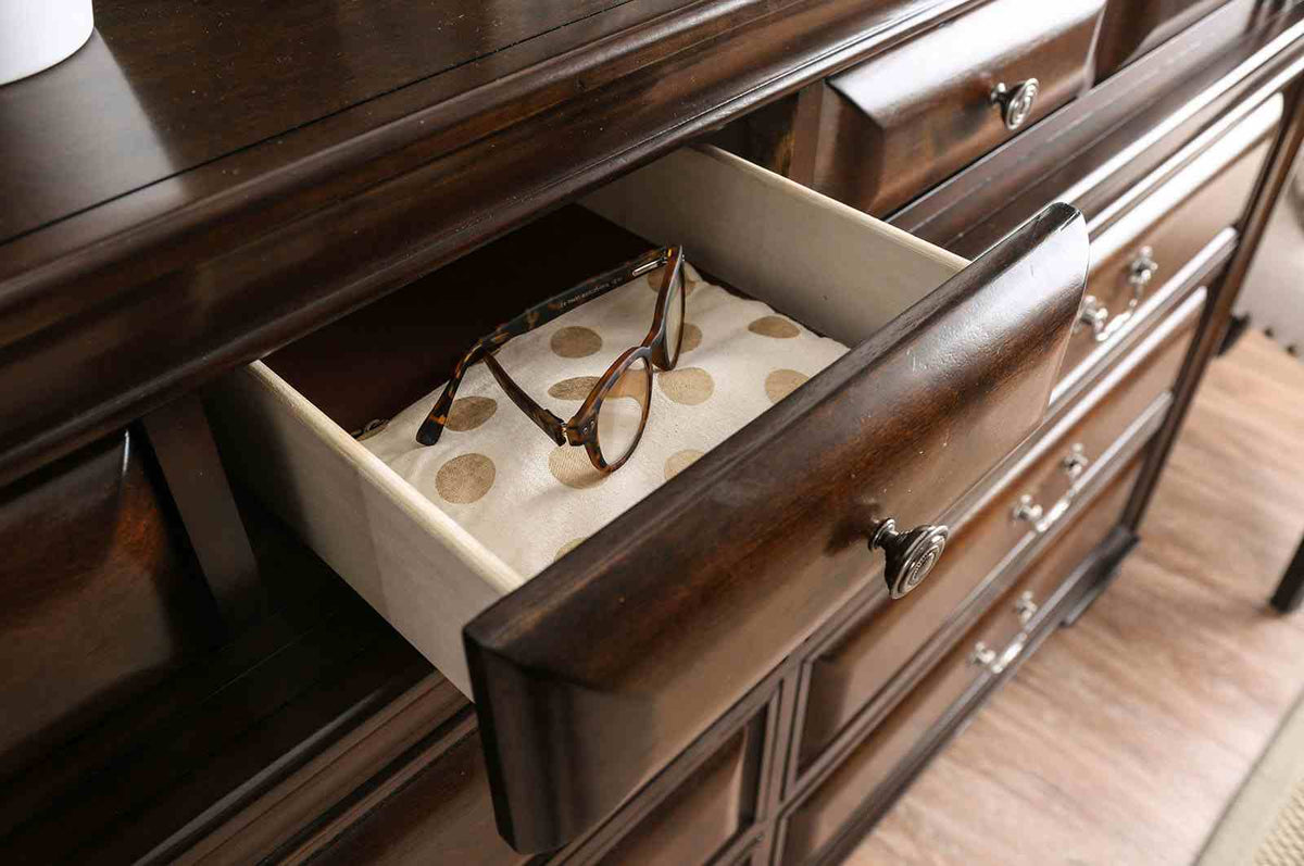 Brandt Dresser
