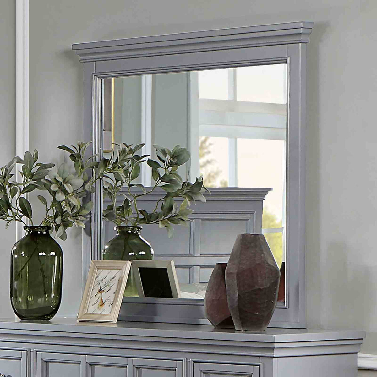 Castlile Mirror