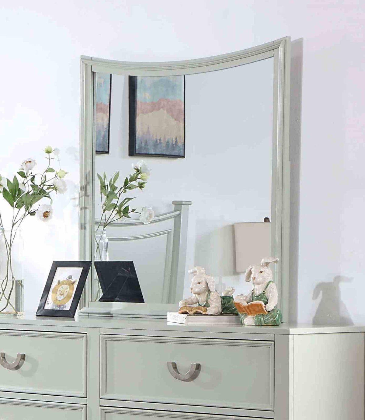 Lycorida Mirror