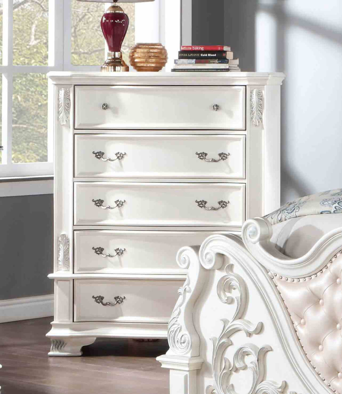 Esparanza Chest