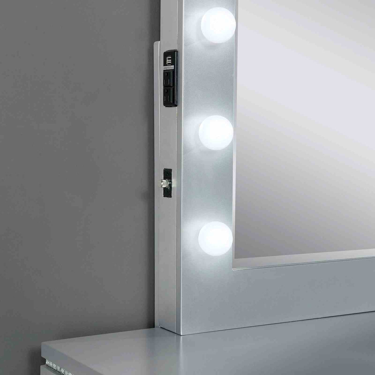 Belleterre Mirror