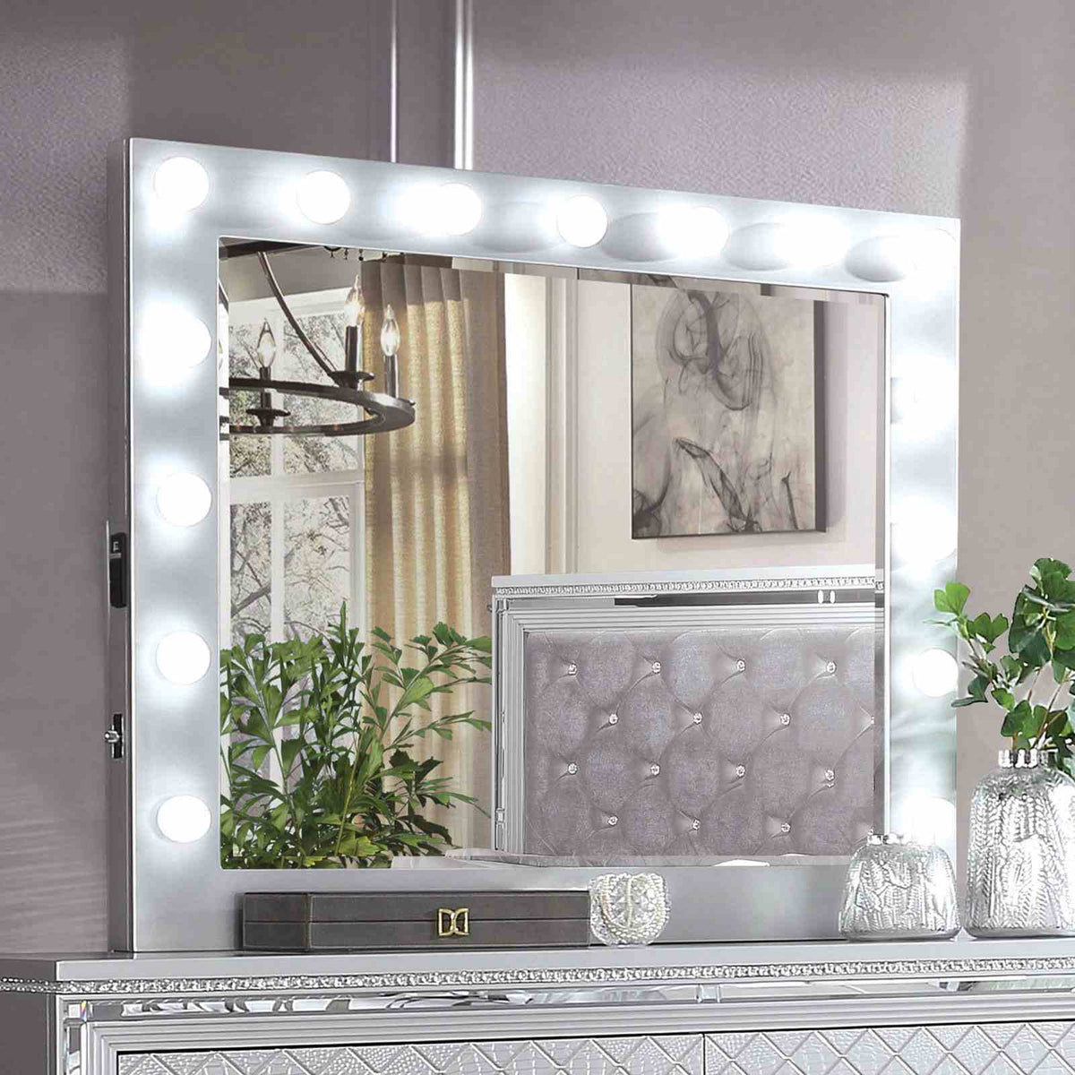Belleterre Mirror