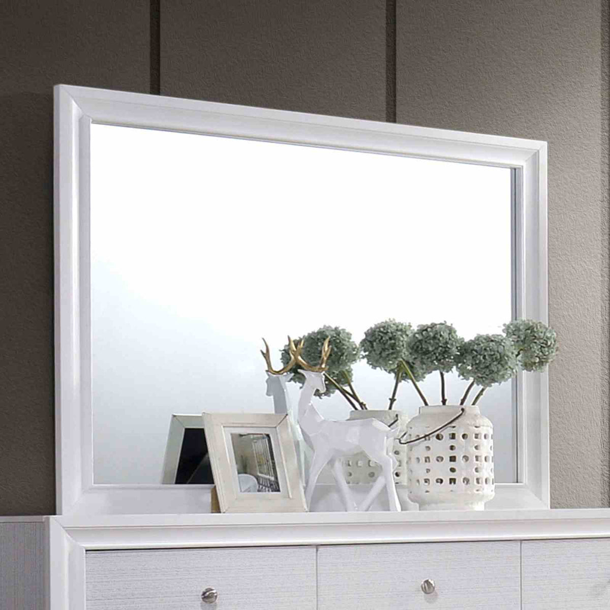 Chrissy Mirror