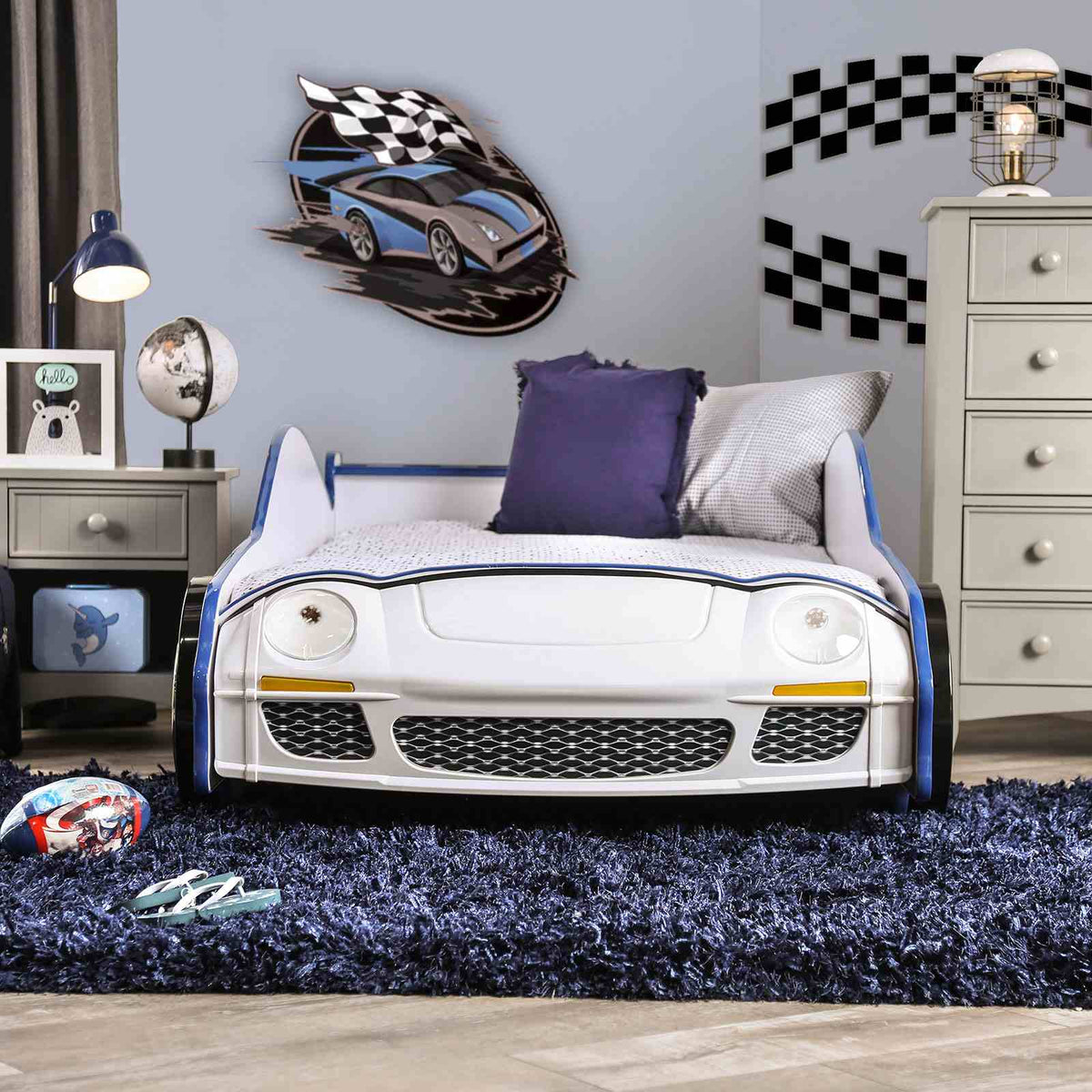 Poe Bed