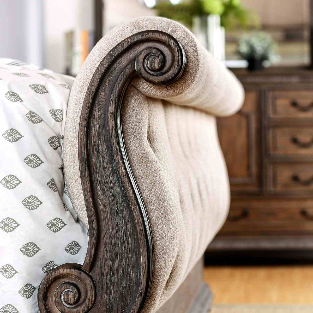 Lysandra Bed