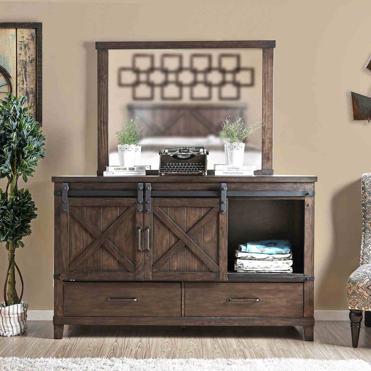 Bianca Dresser