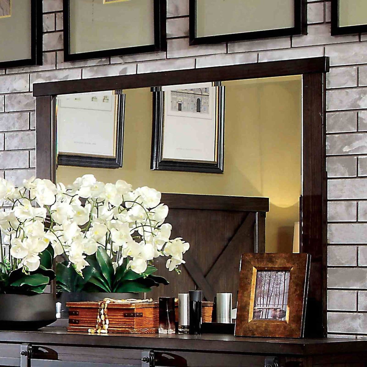 Bianca Mirror