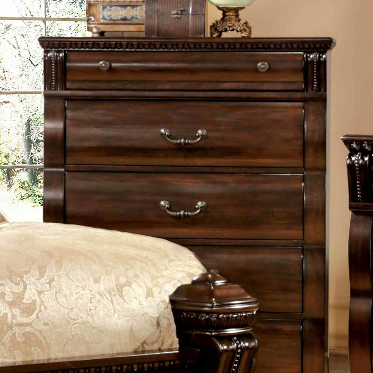 Burleigh Chest