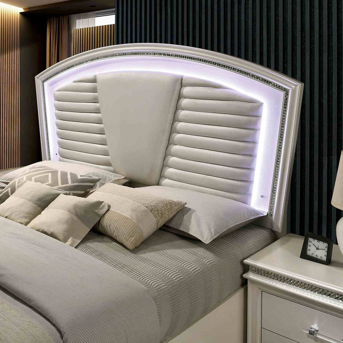Maddie Bedroom Set