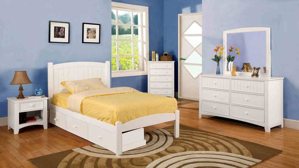 Corry Dresser