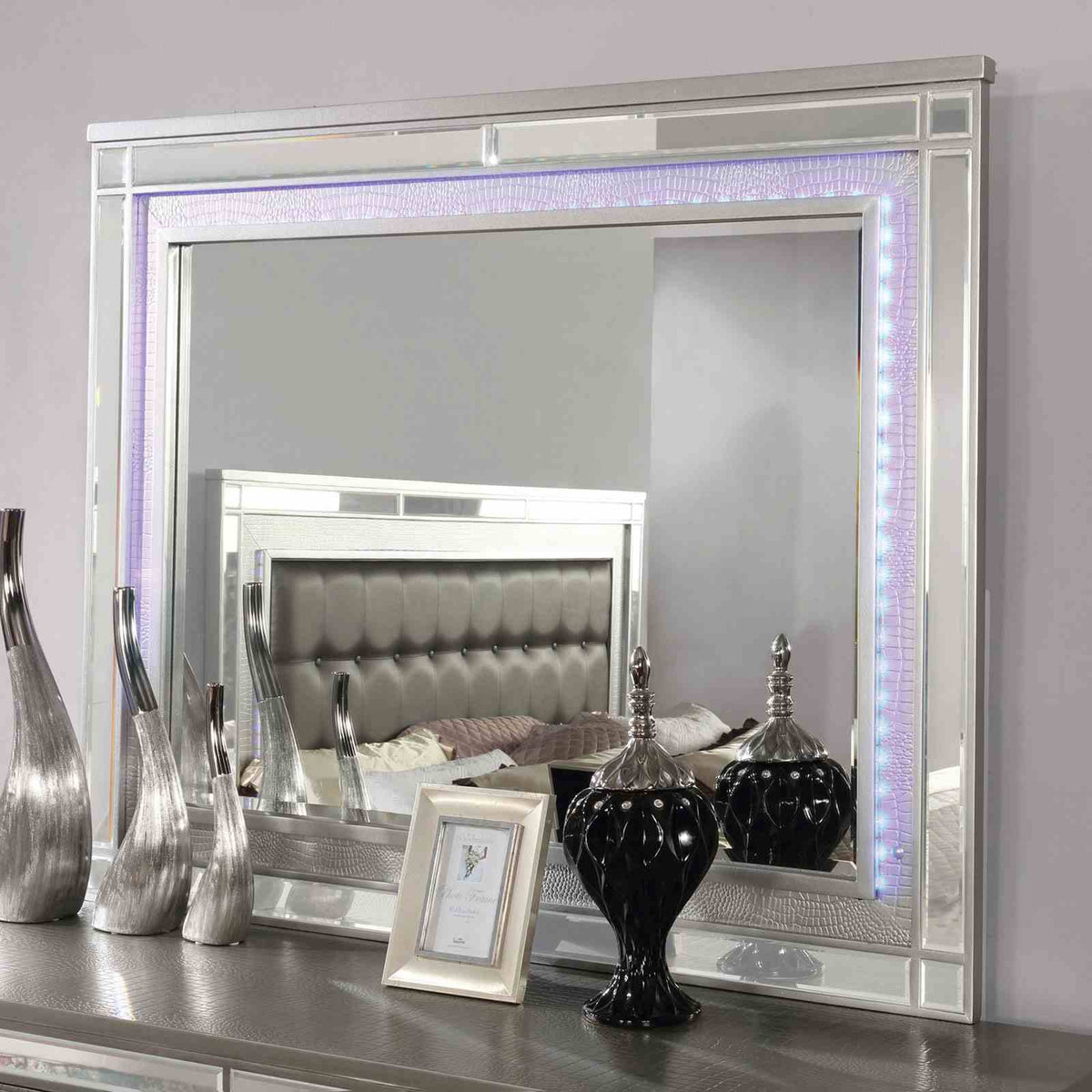 Brachium Dresser