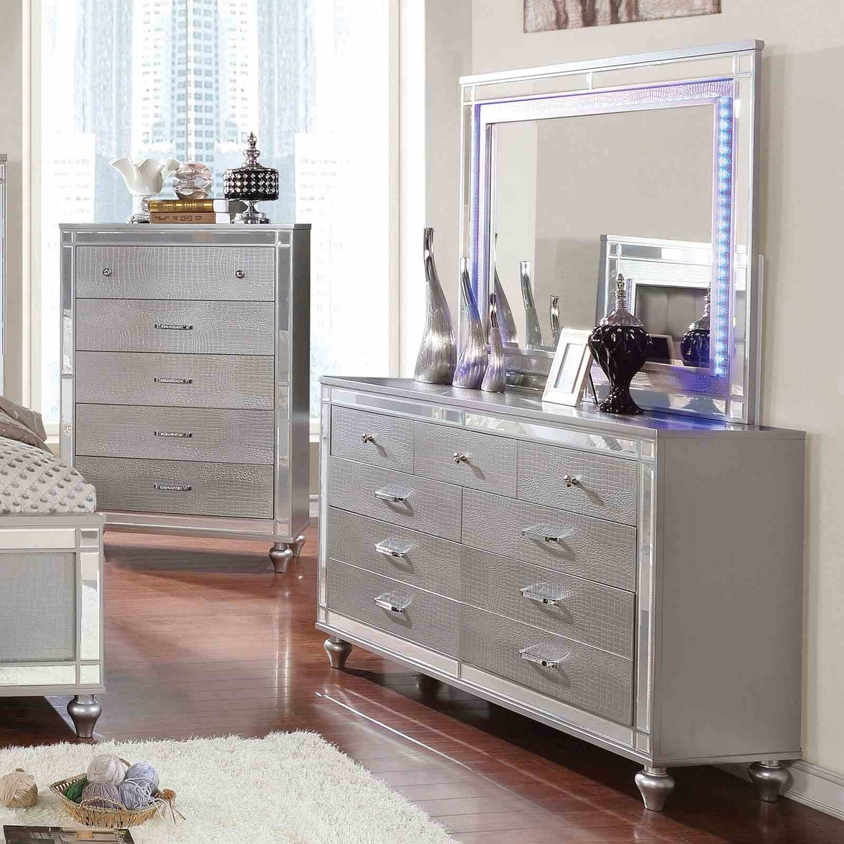 Brachium Dresser