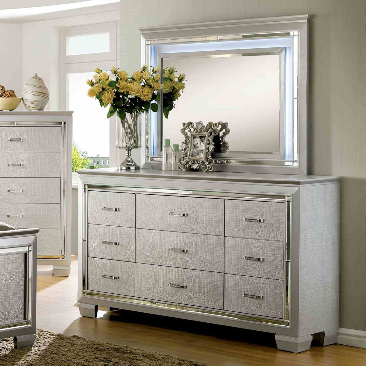 Bellanova Mirror