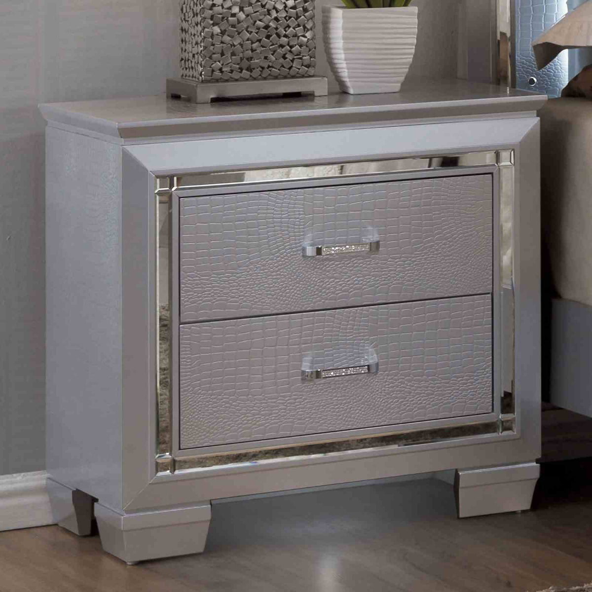 Bellanova Nightstand
