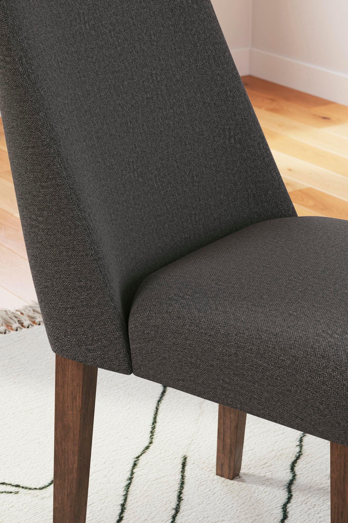 Lyncott Dining Table and 2 Chairs