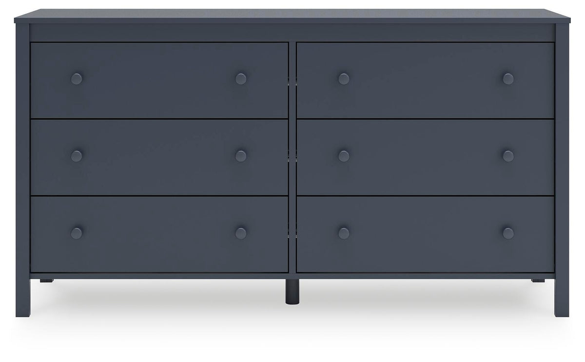 Simmenfort Dresser