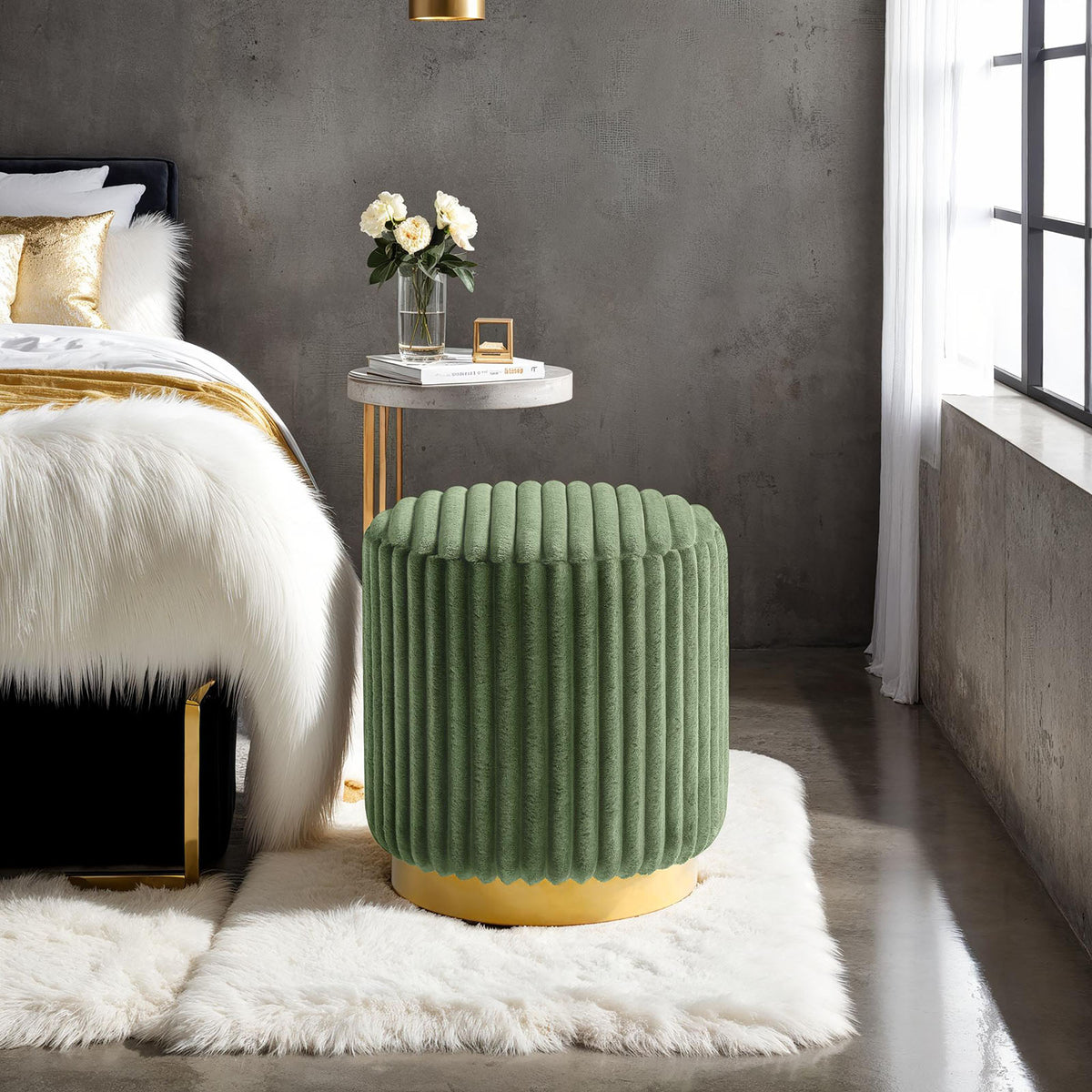 Yolanda Stool