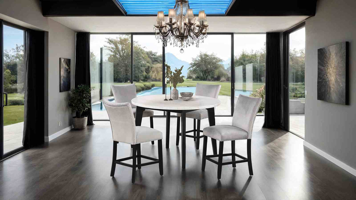 Sabro Dining Table