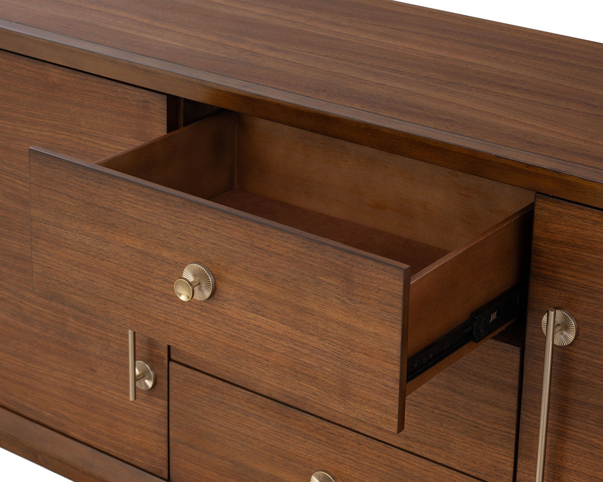 Hepburne Dining Table