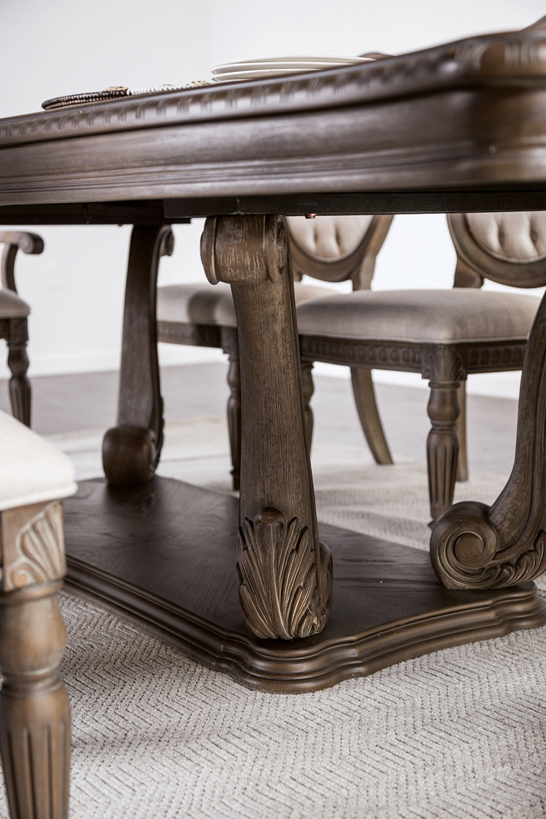 Oakham Dining Set