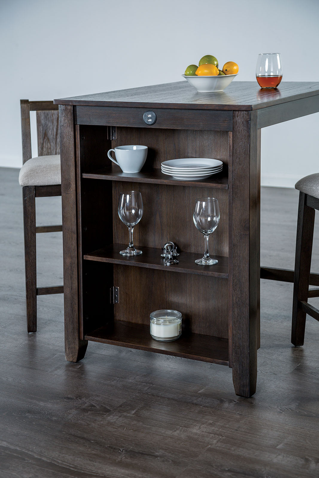 Lescles Dining Set