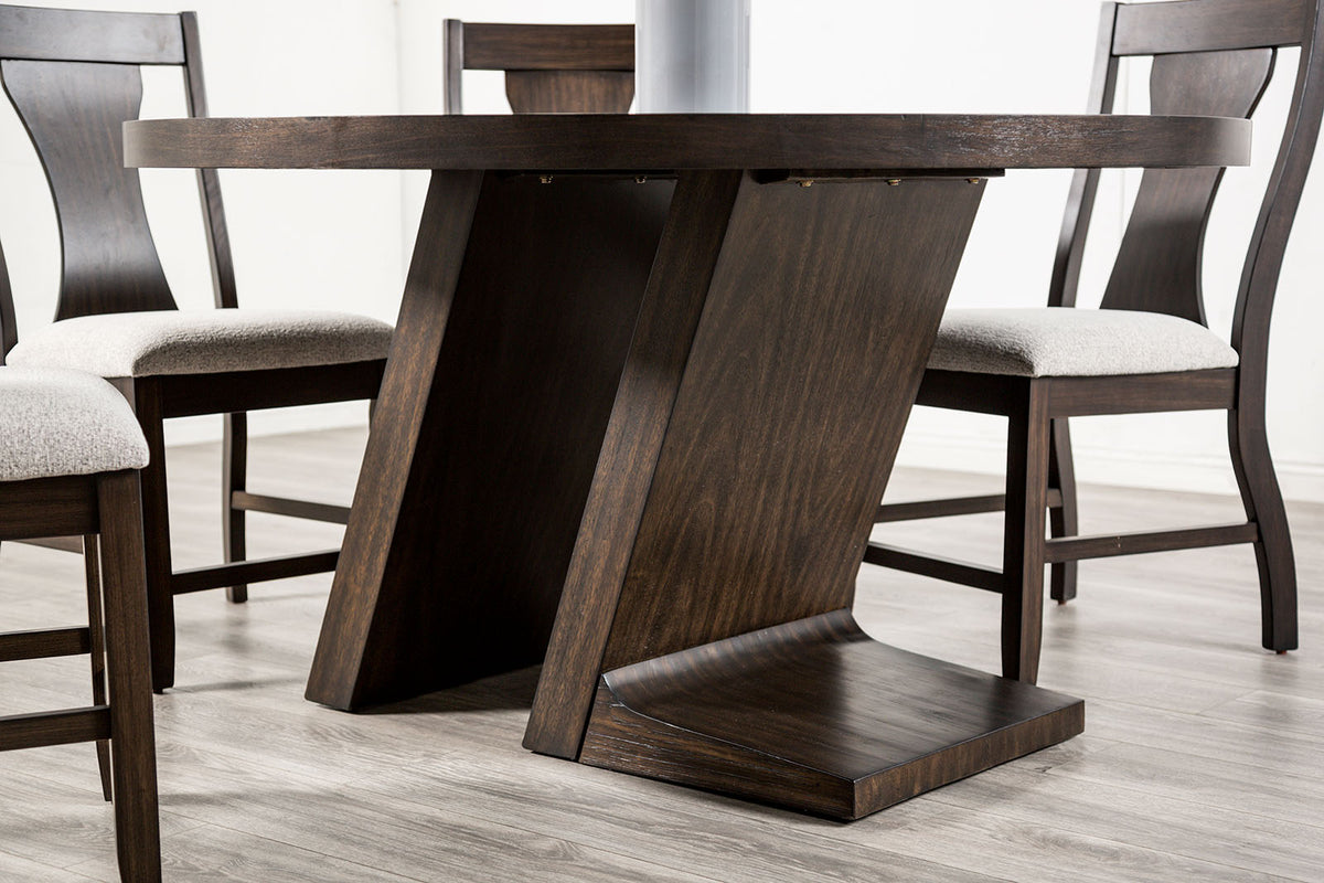 Holsworthy Dining Set
