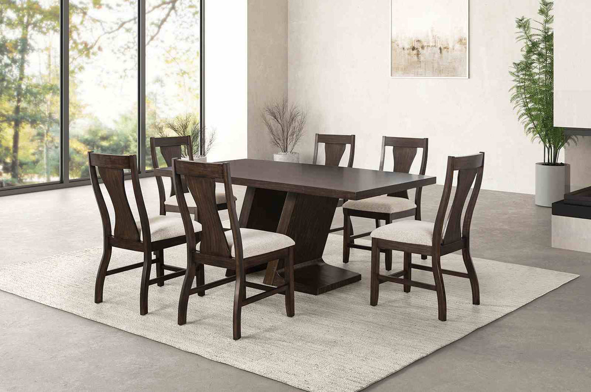 Holsworthy Dining Set