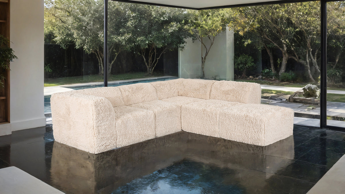 Nappi Sectional