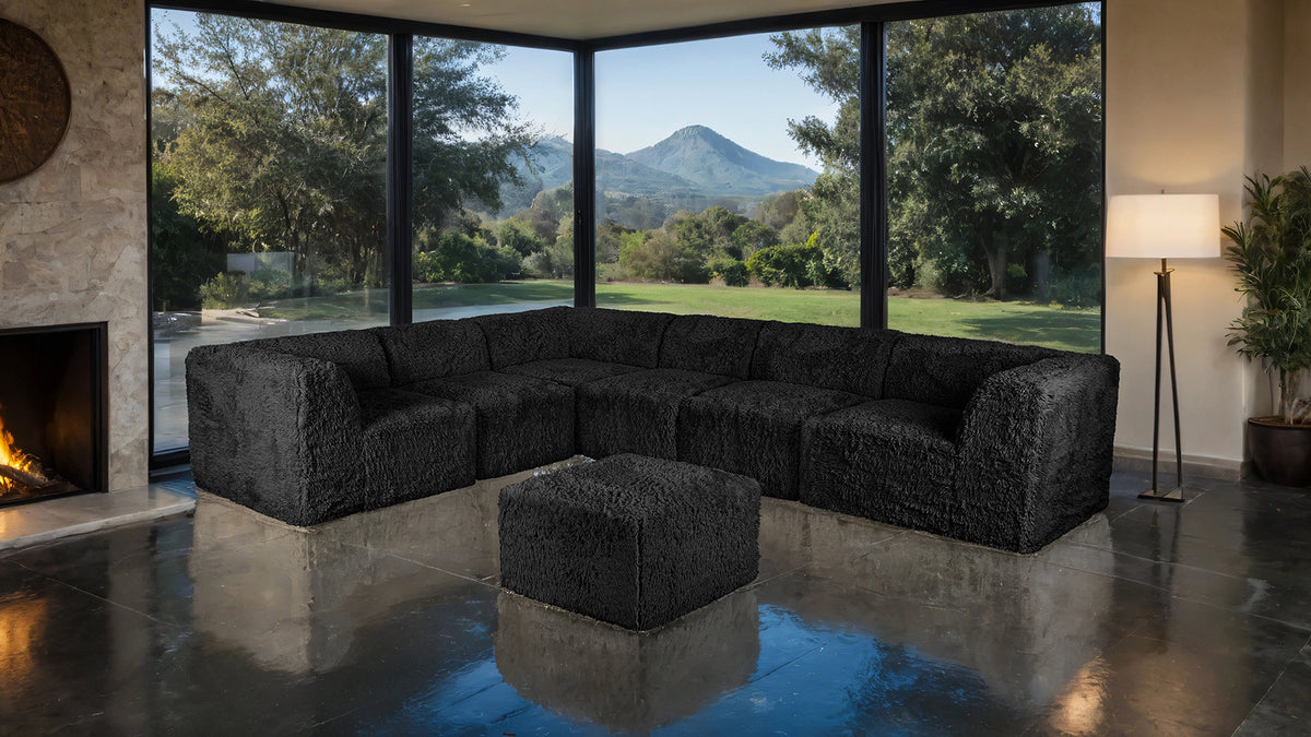 Nappi Sectional