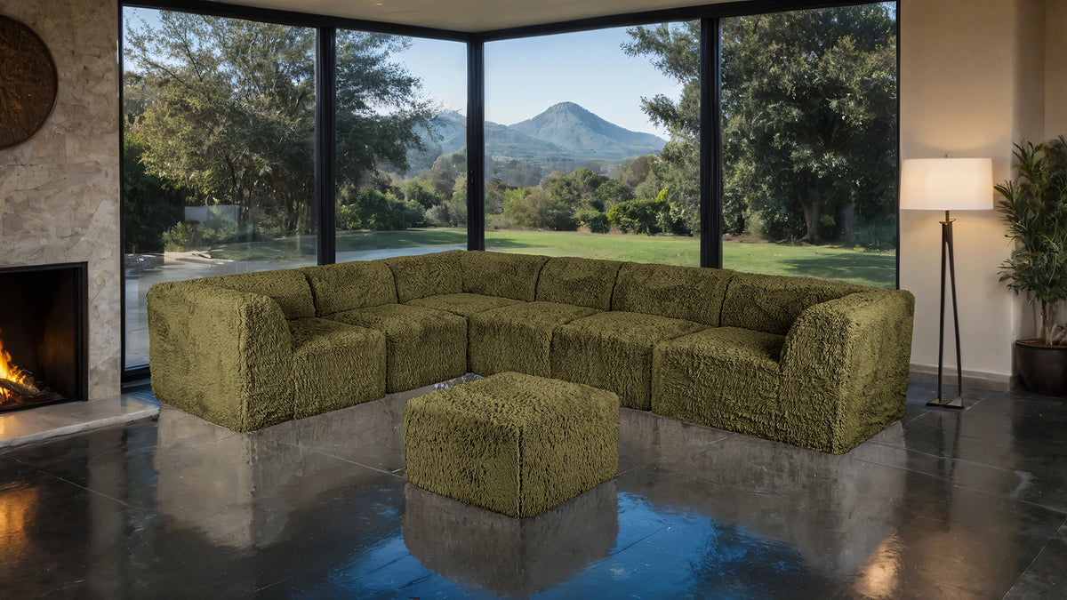 Nappi Sectional