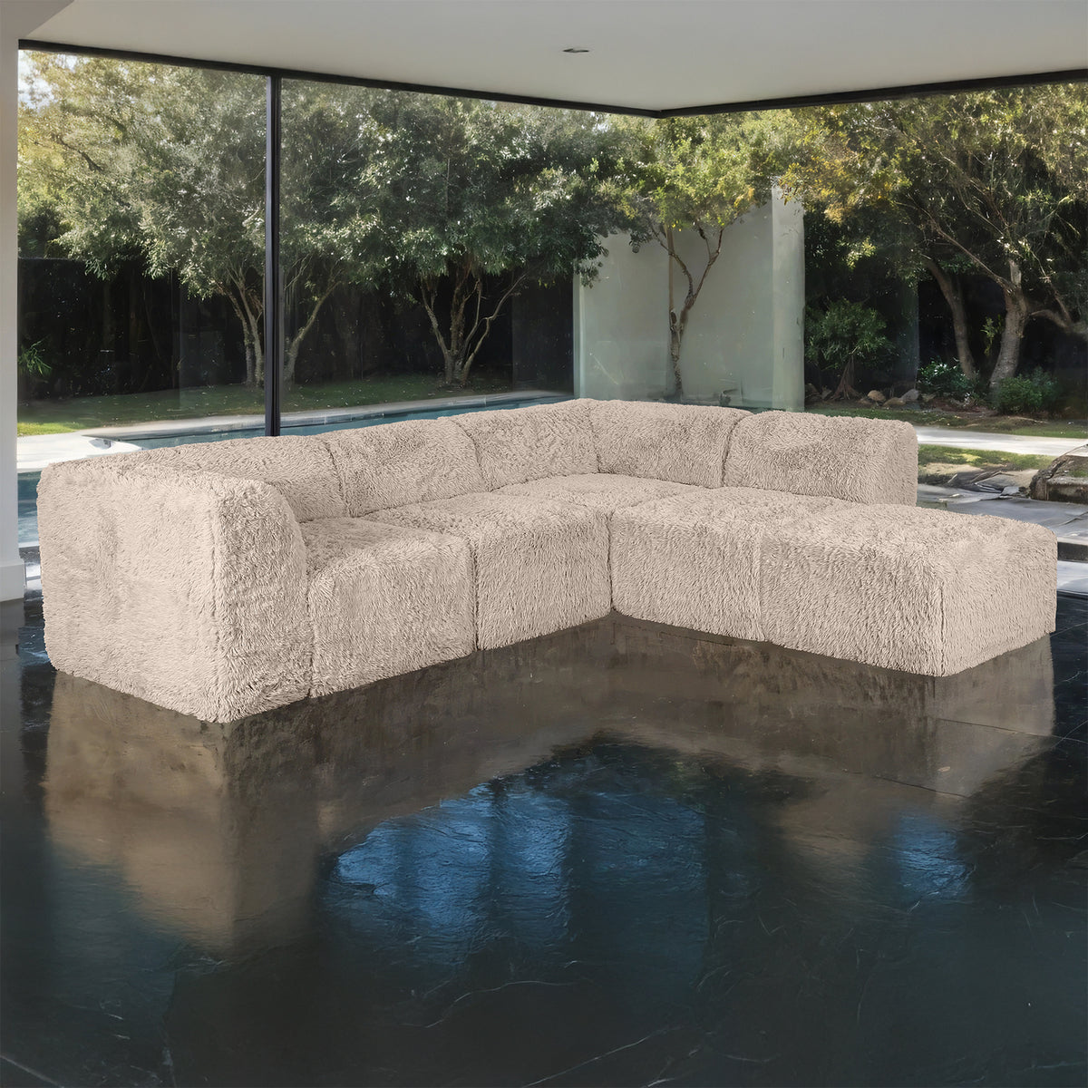 Nappi Sectional