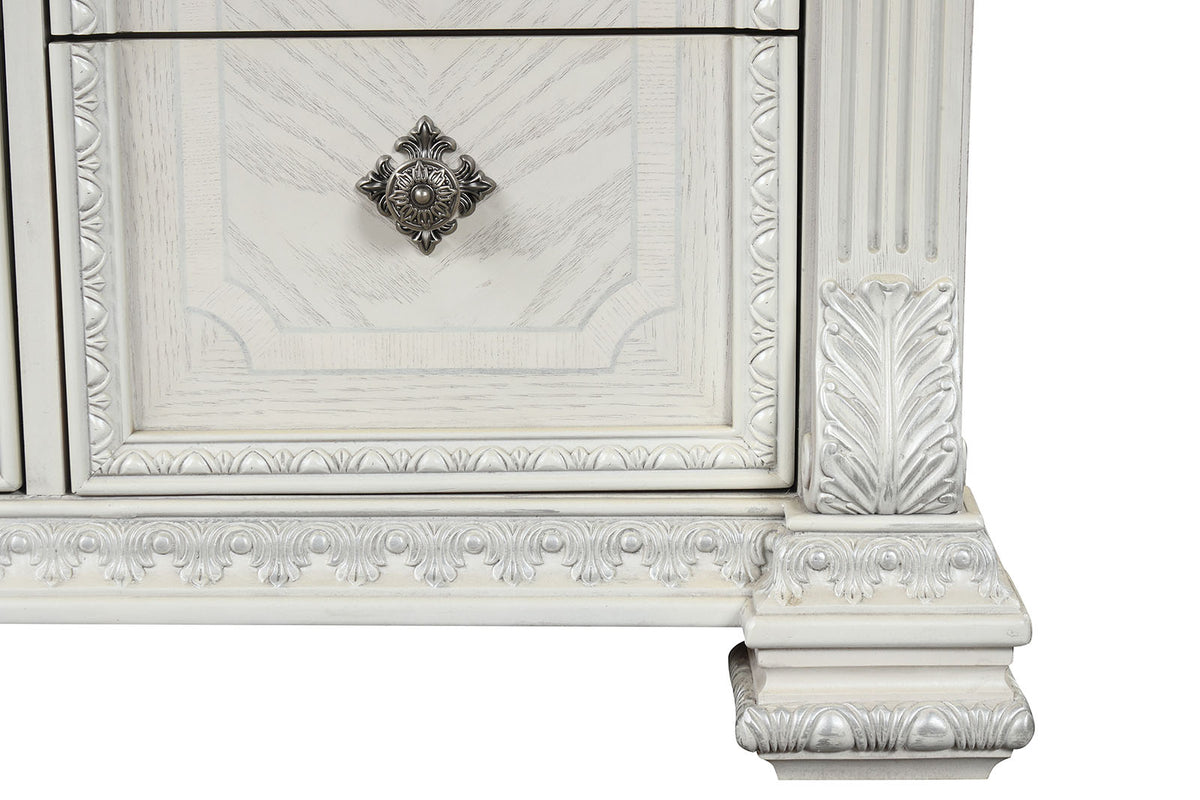 Promenade Chest